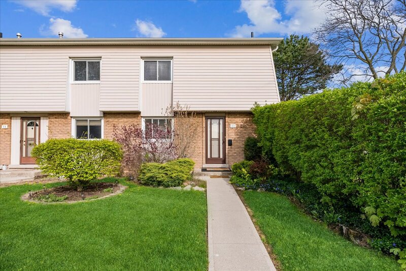 #55-151 Gateshead Cres.